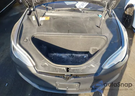 2016 Tesla Model S 90D/P100D/P85D/P90D z USA, uszkodzony, nr VIN 5YJSA1E45GF151693